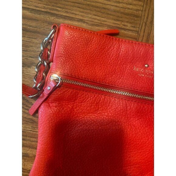 Kate Spade coral square leather over the shoulder crossbody bag w/ inside pocket - Picture 2 of 8
